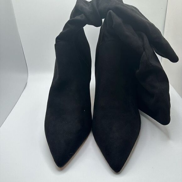 CUSHIONAIRE Women's scrunch heel boot with +Memory Foam 8.5 WIDE BLACK - Picture 2 of 7